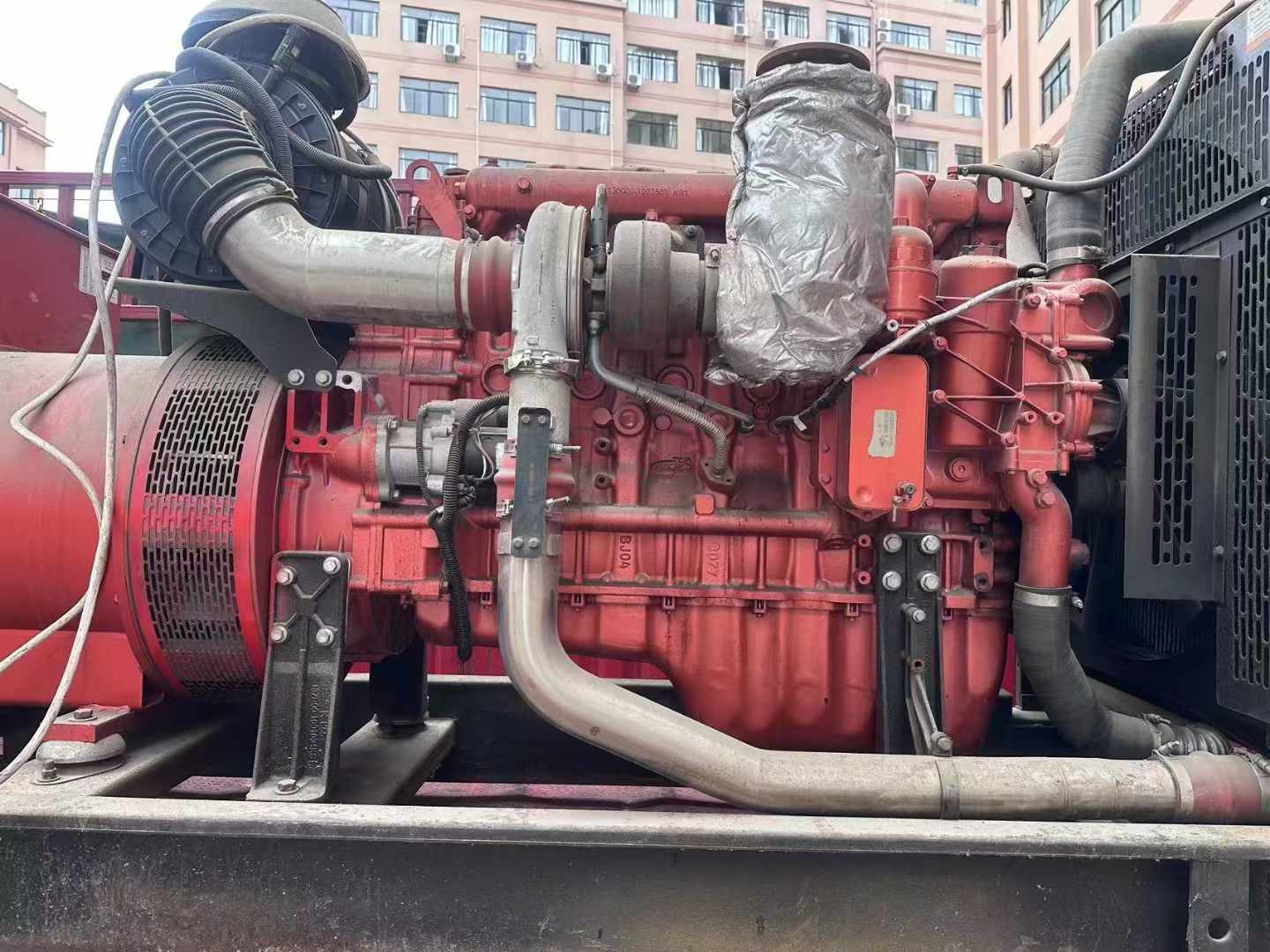 汤原如何选择适合 600kW 柴油发电机组的过载保护器？