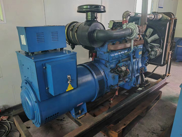 汤原100kW柴油发电机组使用多级机油有哪些优缺点？